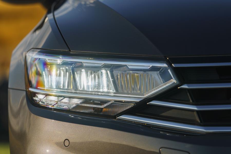 Детали экстерьера Volkswagen Passat SEL (B8) 2019 года  (UK) (фото 14 из 24)